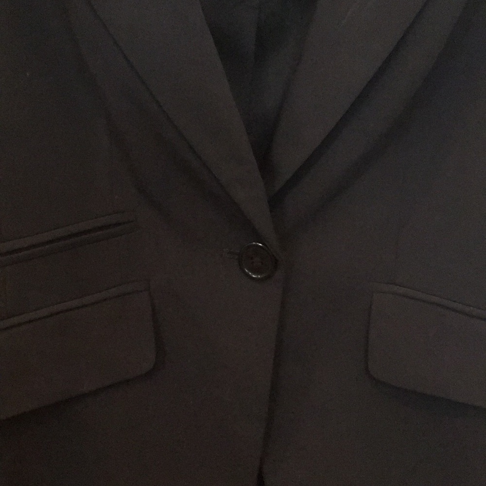 Blazer - Picture 2 of 5